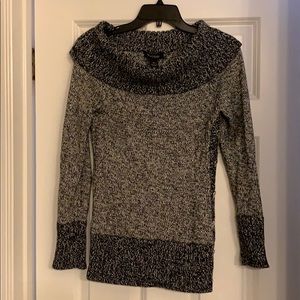 Beautiful sweater from White House Black market